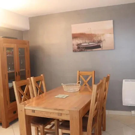 شقة Royan, 3 Pieces, 4 Personnes - Fr-1-305-1369
