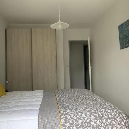 Royan, 3 Pieces, 4 Personnes - Fr-1-305-1369 * رويا